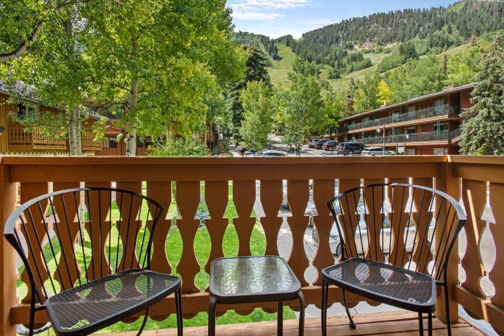 Holiday home Alpenblick 1, Three Level Townhouse With Fireplace, Private Balcony, And Great Location